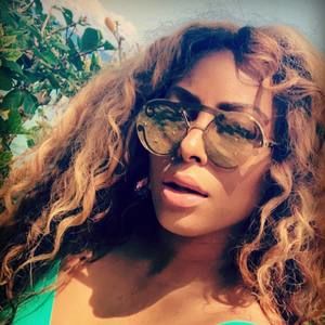 Meet your Posher, Mari